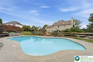 407 Danielle Dr, Bushkill Twp, PA 18064 - Photo 50