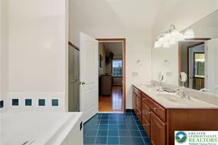 407 Danielle Dr, Bushkill Twp, PA 18064 - Photo 26