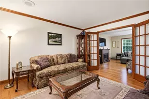 407 Danielle Dr, Bushkill Twp, PA 18064 - Photo 4