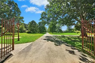 1807 Apple Tree Ln, Bethlehem City, PA 18015 - Photo 34