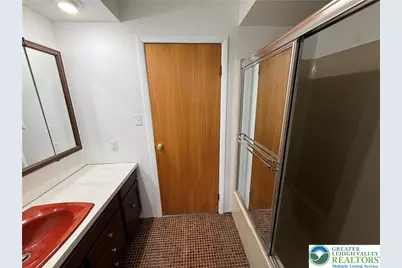 5540 Main Street, Whitehall Township, PA 18052 - Photo 16