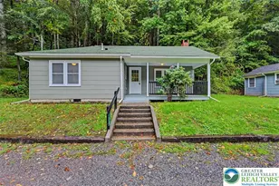 108 Hartman Ln, Effort, PA 18330 - Photo 2