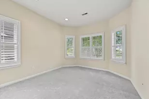 5086 Valley Stream Ln, Macungie Boro, PA 18062 - Photo 16