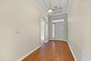 5086 Valley Stream Ln, Macungie Boro, PA 18062 - Photo 4