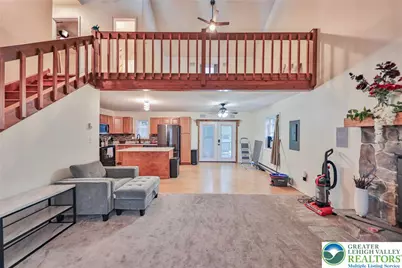 2114 Lakeview Road, Bushkill, PA 18324 - Photo 2