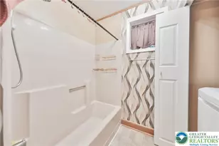 2114 Lakeview Rd, Bushkill, PA 18324 - Photo 24