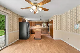 1981 Maria Ln, South Whitehall Township, PA 18104 - Photo 10