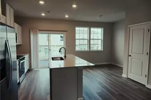 8215 Brodie Ct, Upper Macungie Township, PA 18031 - Photo 10