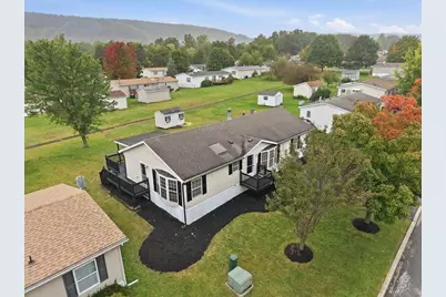 4230 Heritage Lane, Lehigh Township, PA 18088 - Photo 2