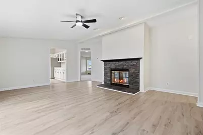 4230 Heritage Lane, Lehigh Township, PA 18088 - Photo 4