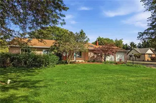 4732 Cardinal St, North Whitehall Township, PA 18078 - Photo 2