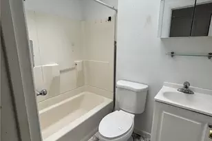 682 W Brookdale St, Allentown City, PA 18103 - Photo 10