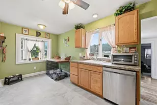 218 Effort Village Dr, Chestnuthill Twp, PA 18330 - Photo 32