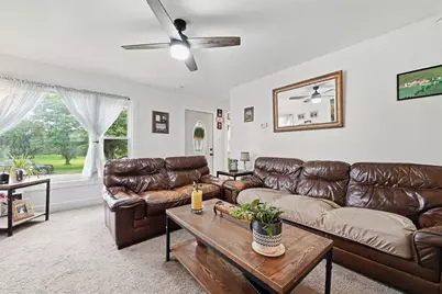 218 Effort Village Drive, Effort, PA 18330 - Photo 6