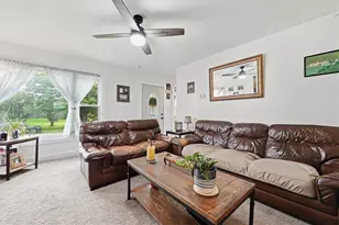 218 Effort Village Dr, Chestnuthill Twp, PA 18330 - Photo 6