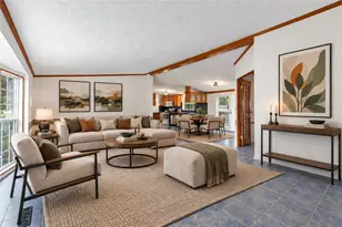 4181 Heritage Ln, Lehigh Township, PA 18088 - Photo 6