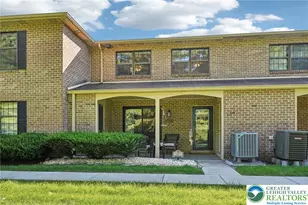 2672 Rolling Green Pl, Macungie Boro, PA 18062 - Photo 14