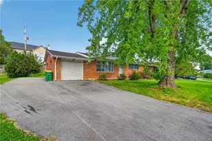 7485 Catalpa Dr, Lower Macungie Township, PA 18062 - Photo 2