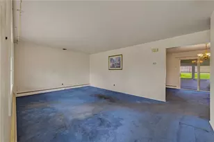 7485 Catalpa Dr, Lower Macungie Township, PA 18062 - Photo 6