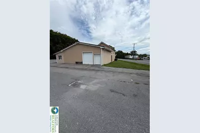 4683 Lehigh Drive, Lehigh Township, PA 18088 - Photo 2