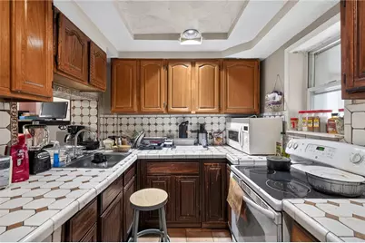 1402 S Hanson Street, Philadelphia, PA 19143 - Photo 2