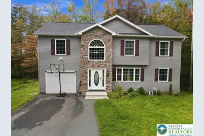 425 Scotch Pine Drive, Pocono Summit, PA 18346 - Photo 2