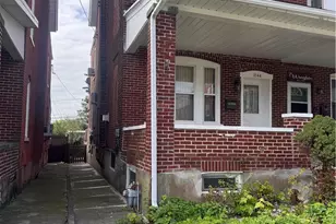 1044 Fullerton Ave, Allentown City, PA 18102 - Photo 2