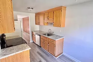 7321 E Hillcrest Ln, Slatington Boro, PA 18080 - Photo 4