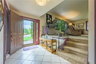 4683 Steven Ln, Lehigh Township, PA 18088 - Photo 2