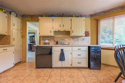 4683 Steven Lane, Lehigh Township, PA 18088 - Photo 16