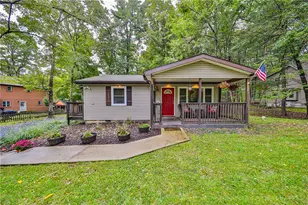 24 Turkey Ridge Rd, Middle Smithfield, PA 18302 - Photo 2