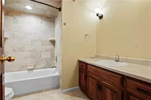 5538 Heather Ln, South Whitehall Township, PA 18069 - Photo 32