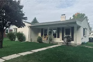 1433 N 29th St, South Whitehall Township, PA 18104 - Photo 1