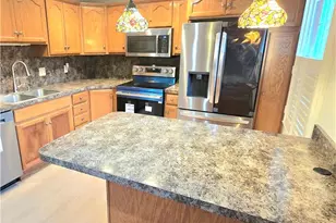977 Barnside Ct, Allentown City, PA 18103 - Photo 10