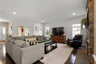 1700 Mountain View Dr, Lower Saucon Township, PA 18015 - Photo 14