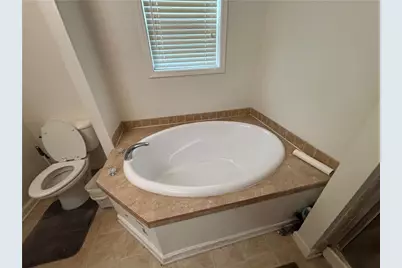8785 Breinig Run Circle, Upper Macungie Township, PA 18031 - Photo 12