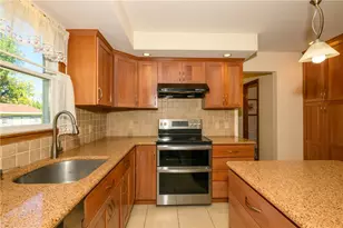 1304 Atlas Ln, Northampton Boro, PA 18067 - Photo 6
