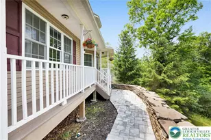 312 Reagan Dr, East Stroudsburg, PA 18301 - Photo 4