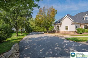 250 Park Vista Terrace, Allentown City, PA 18104 - Photo 4