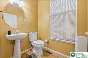 5607 Spring Ridge Dr, Macungie Boro, PA 18062 - Photo 10