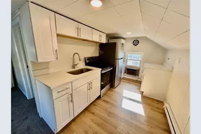 14 Main Street, Pen Argyl, PA 18072 - Photo 2