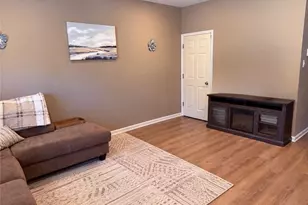 1105 King Way, Upper Macungie Township, PA 18031 - Photo 6