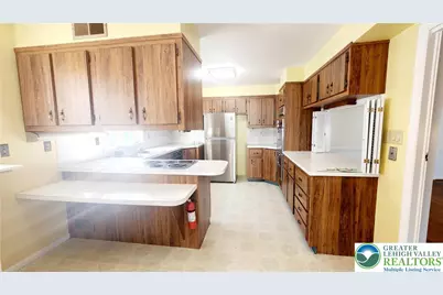 928 Linden Street 1 # On 2nd Floor, Bethlehem, PA 18018 - Photo 8