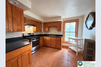 325 N 8th Street #2, Allentown City, PA 18102 - Photo 2