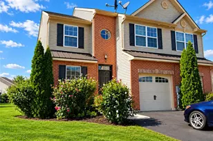 233 Snapdragon Way, Upper Macungie Township, PA 18104 - Photo 2