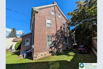 823 Broadway, Bethlehem City, PA 18015 - Photo 24