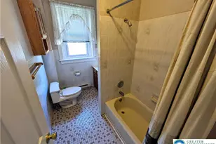 823 Broadway, Bethlehem City, PA 18015 - Photo 10