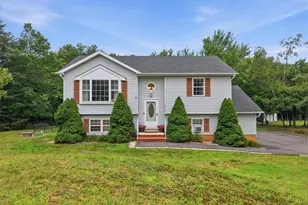 209 Center Dr, Blakeslee, PA 18610 - Photo 1