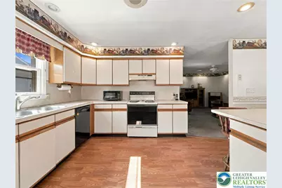 119 Brookfield Drive, Macungie Boro, PA 18062 - Photo 8