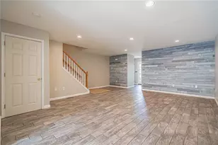1698 Brookstone Dr, Lower Macungie Township, PA 18011 - Photo 6